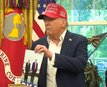 Trump îl ameninţă iar pe Vladimir Putin cu sancţiuni dure. Preşedintele rus îi propune afaceri de miliarde