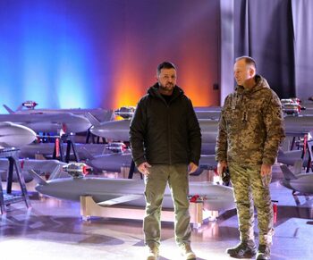 România vrea zid de apărare împotriva dronelor, dar n-are bani. Cei care au bani n-au nevoie de zid. Blocaj în fața (…)