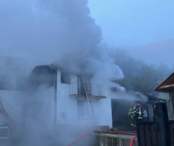 Vâlcea: Incendiu izbucnit la o casă din localitatea Racovița