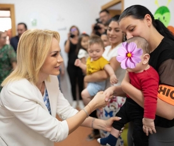 Gabriela Firea pune degetul pe rană, după ce a văzut Legea austerității: Avem declin demografic și noi impozităm mamele