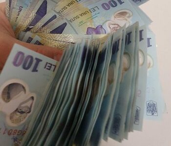 Numărul românilor care primesc pensii și indemnizații acordate prin legi speciale a ajuns, în iulie, la 407.854 de (…)