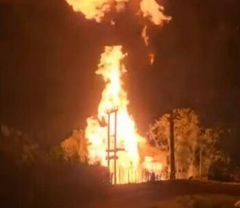 Incendiul din Amara a fost stins. Erupţia nu mai este vizibilă la gura puţului de forare