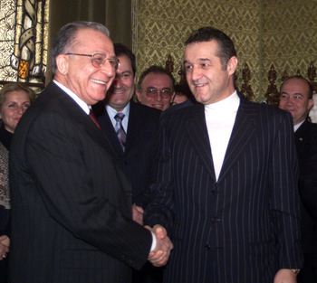Uluitor! Ion Iliescu a scăpat, de fapt, CSA Steaua de faliment! Tribunalul București ar fi decis dizolvarea (…)