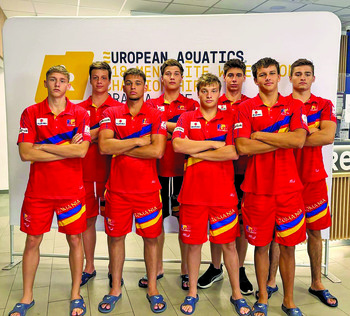„O echipă nu poate fi antrenată de la distanță”. Cauzele evoluțiilor modeste ale poloiștilor tricolori la (…)