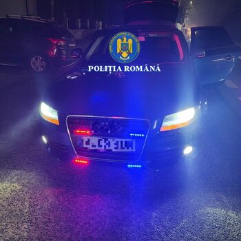 Vâlcea: Tânăr de 18 ani, prins circulând cu girofar pe DN 7. Permisul i-a fost reținut, amendă de peste 4.000 de lei