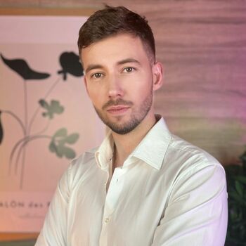 Start-up-ul românesc rentnbuy, platformă care conectează chiriaşi şi proprietari, intră pe piaţa locală după o (…)