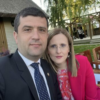 Promovări în familia Miruță. La două luni după ce capul familiei a ajuns ministru, soția useristului este numită (…)