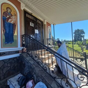 127 de parohii românești din Ucraina sunt amenințate cu închiderea sau confiscarea bunurilor: Preoții români sunt (…)