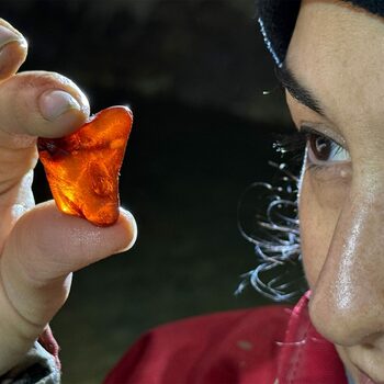 Un sanctuar grecesc antic a fost descoperit într-o cunoscută peșteră italiană