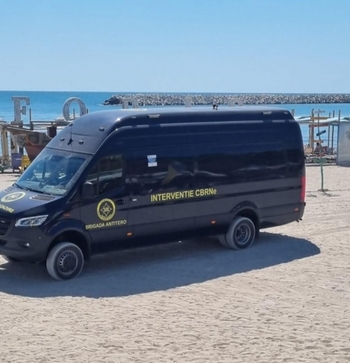 FOTO Alertă pe o plajă din Eforie Sud: obiect suspect, posibil fragment de dronă, descoperit de un pescar. Intervine (…)