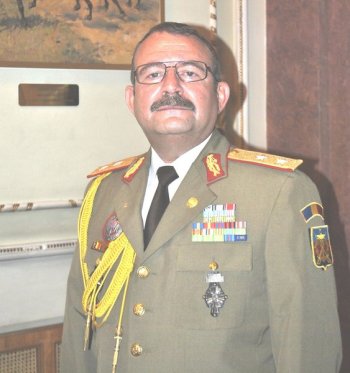 #RomâniaNeUnește | Ce înseamnă cu adevărat patriotismul. Mesajul transmis de un general român decorat de SUA, NATO (…)