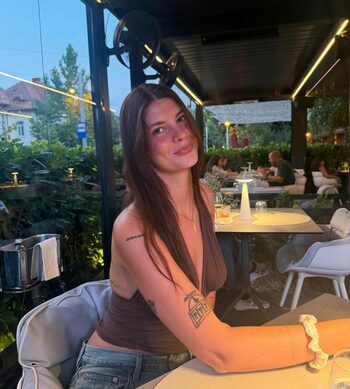 De ce a renunțat Laura Giurcanu la modeling, de fapt. Chinul din spatele industriei: „Niște apartamente oribile”