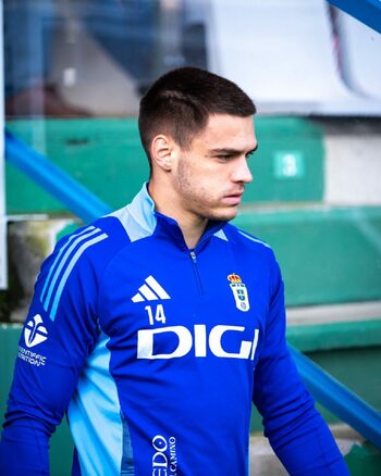Daniel Paraschiv a făcut anunțul privind revenirea în Superliga, după promovarea cu Oviedo. Marius Lăcătuș nu a fost (…)