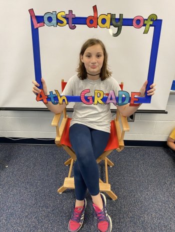 O adolescentă de 14 ani a fost găsită moartă în pădure, după ce familia a dat-o dispărută. Ar fi fost împușcată și (…)