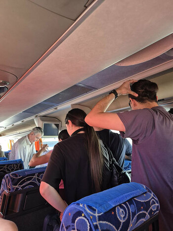 Ministrul Transporturilor ameninţă cu demiterea directorilor CFR