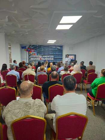 Sesiune de informare dedicată cetățenilor, la Cabinetul Europarlamentar Mihai Tudose din Municipiul Brăila