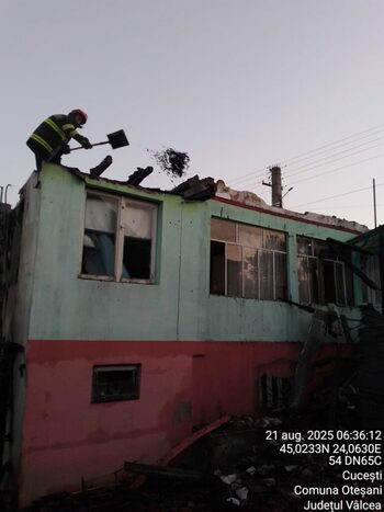 Vâlcea: Incendiu la o casă, în localitatea Oteșani