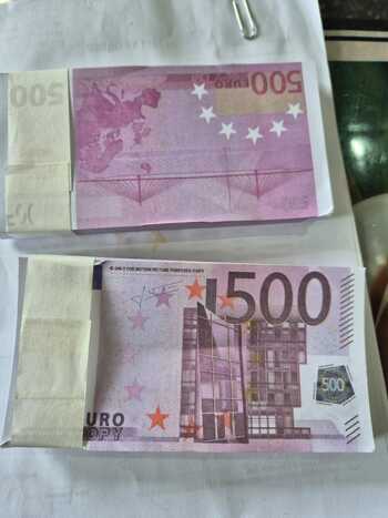 Captură uriașă: Poliția Română și Autoritatea Vamală au descoperit 4,8 milioane de bancnote falsificate!