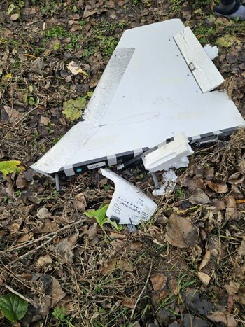 Drona căzută în Vaslui a provocat agitație: Localnicii cred că vor fi chemați la război (Foto&Video)