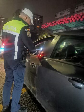 Polițiștii doljeni au reținut permisele a 18 șoferi