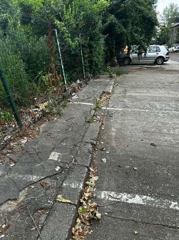Primăria Sectorului 6 reface străzi pline de gropi, cu trotuare sparte