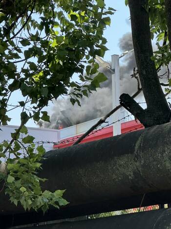 VIDEO/ Incendiu puternic pe terasa mall-ului Afi Palace Cotroceni din Bucureşti