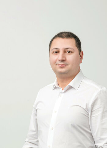 100 Tineri manageri de top. Adrian Netu, ASBIS Romania