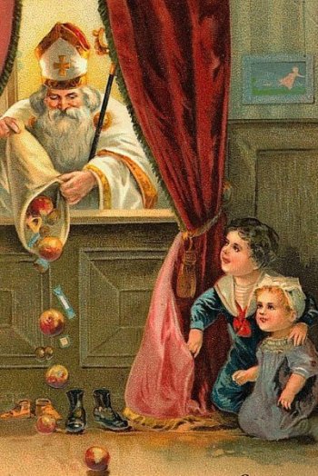 Noaptea de Sfântul Nicolae, icoană pentru copii, propagandă pentru regimuri. Moșul așteptat cu cântece legionare