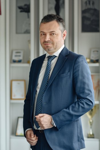 Huawei şi-a reconfigurat strategia de business: Compania atacă segmentul IMM-urilor cu o suită de soluţii (…)