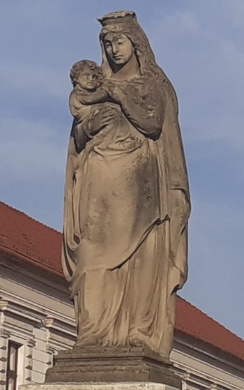 O statuie a Fecioarei Maria împreună cu Mântuitorul va fi reamplasată pe strada Dunărea din Oradea
